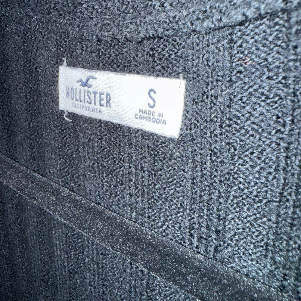 Hollister Charcoal V-Neck Sweater